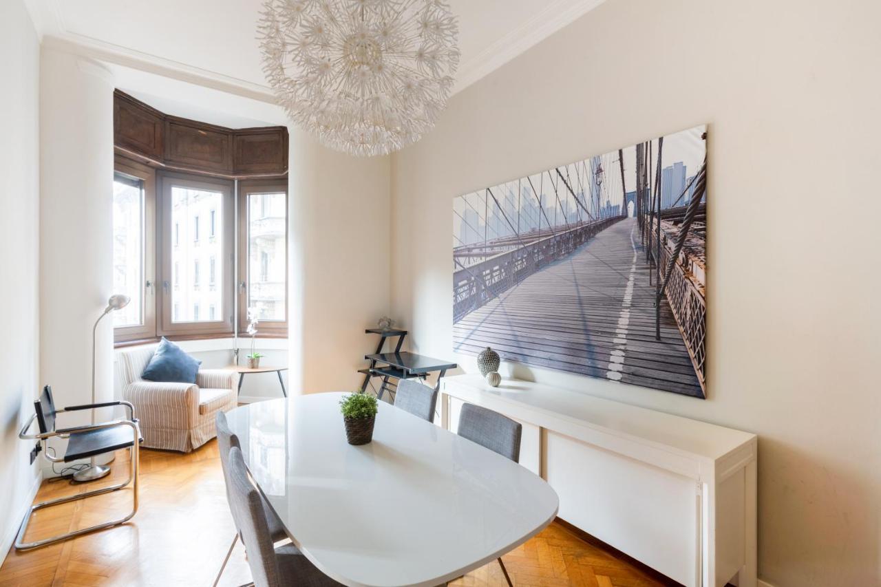 Spacious And Brilliant Apartment In Duomo By Easylife Mediolan Zewnętrze zdjęcie